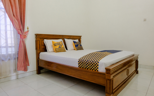 SPOT ON 2668 Pakis Residence