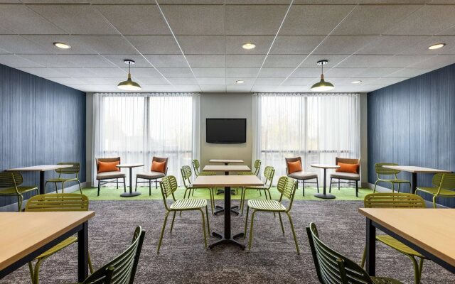 Spark by Hilton Germantown Washington DC North