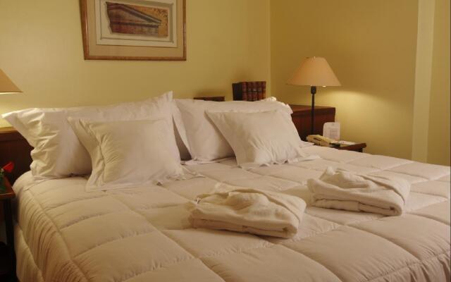 Radisson Hotel Plaza del Bosque