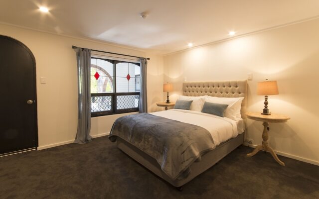 The Manor Basket Range