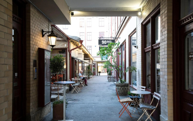 Hotel Flora