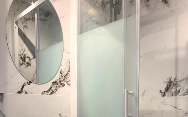 Appartement LEON, port & halles départ Ferry, proche plages