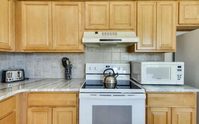 12 Mi to Disney World: Sunny Home w/ Pool!