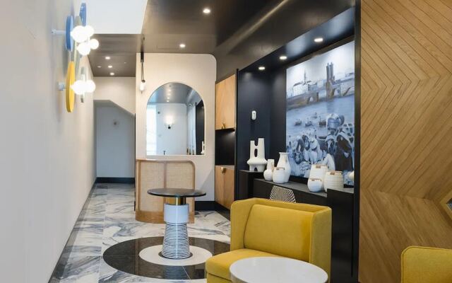 Blue Marina Suites Boutique Apartments