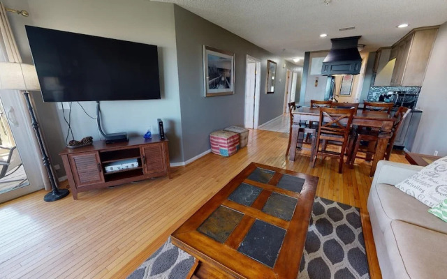 Sandcastle Beach Club Unit 4