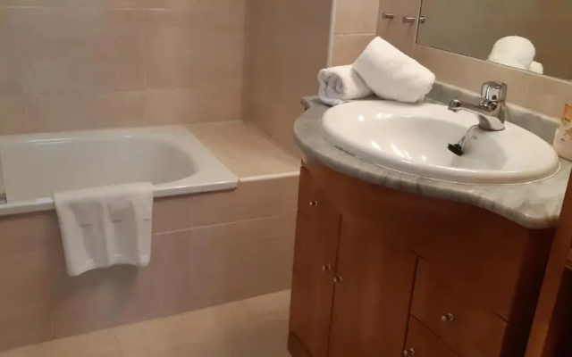 Apartamento En Mar De Cristal A-239