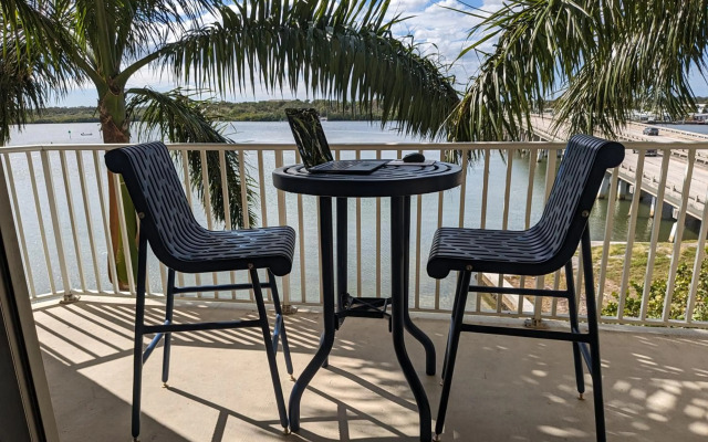 Boca Ciega Resort