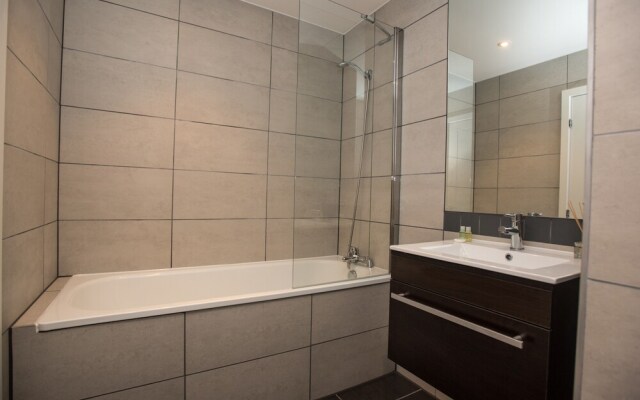 Celador Apartments - Sussex House Serviced Apartments