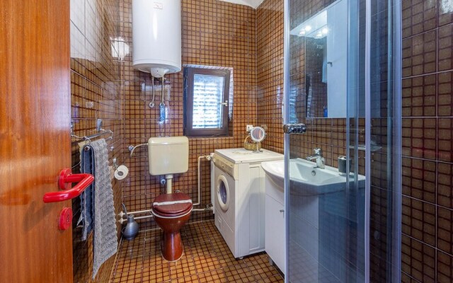 Stunning Apartment in Pula With Wifi and 2 Bedrooms