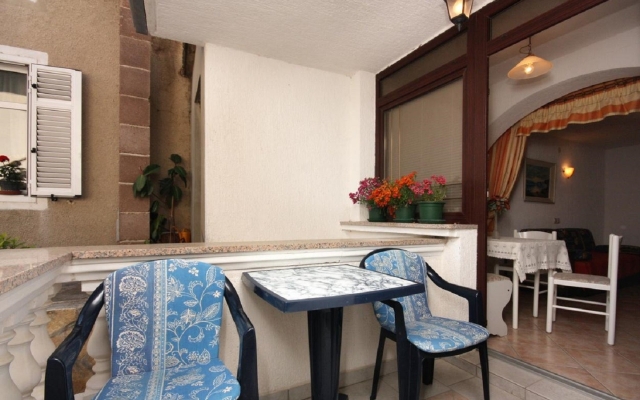 Apartment Luka - with parking; A1 Vrbnik, Island Krk