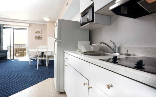 Adventurer Oceanfront Inn