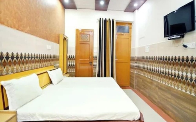 Taj Guest House