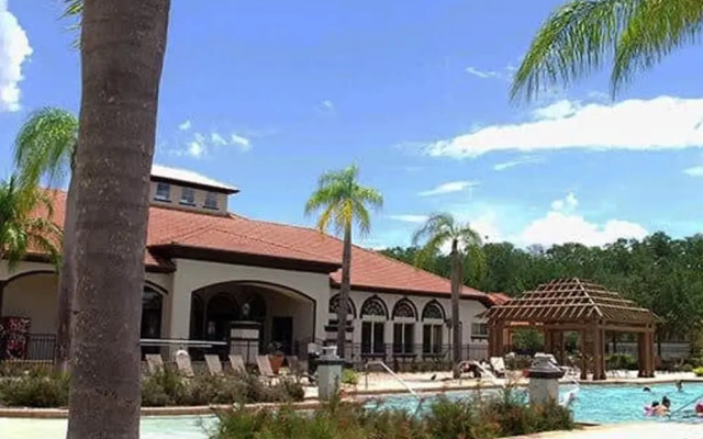 Remodeled Gem - Comfort and Location