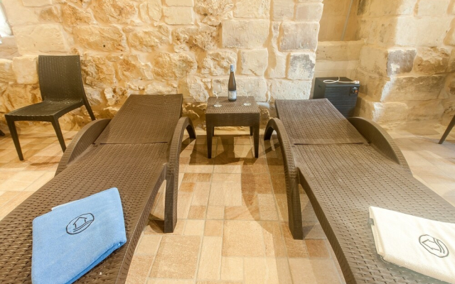 Nadurija, So Nice Gozitan Villa + Pool