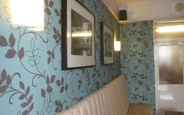 Sandcliff Guest House