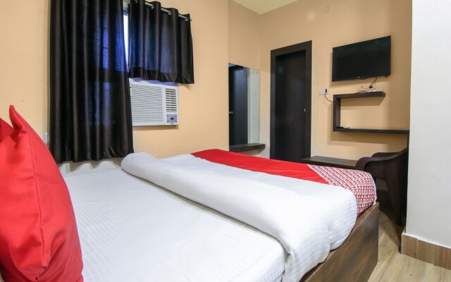 Oyo 43723 Hotel Crystal Riverside