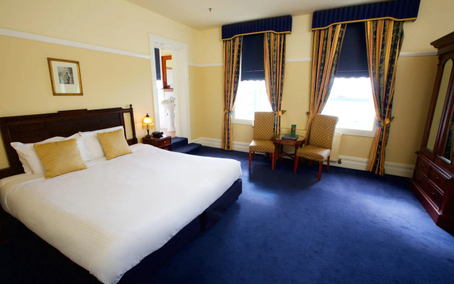 The Carrington Hotel