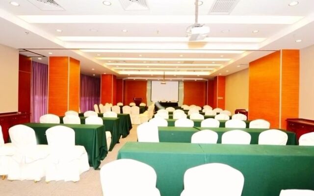 Fuyong Yulong Hotel