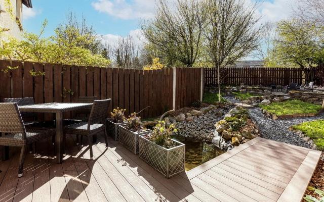 Hawthorn Gardens