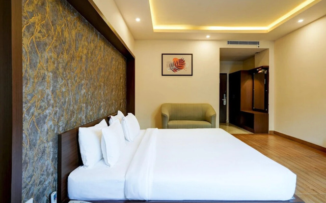 Premium Stays Near Phoenix Mall