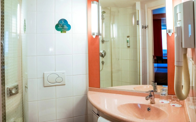 ibis Gyor