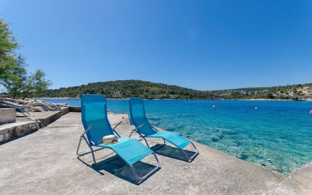 Bosiljka - by the sea - A1