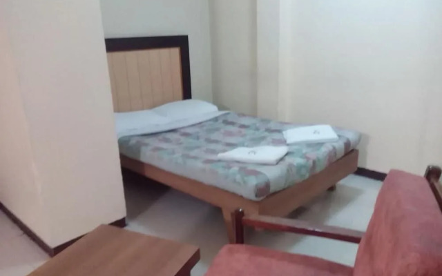 Hotel Preethi Palace