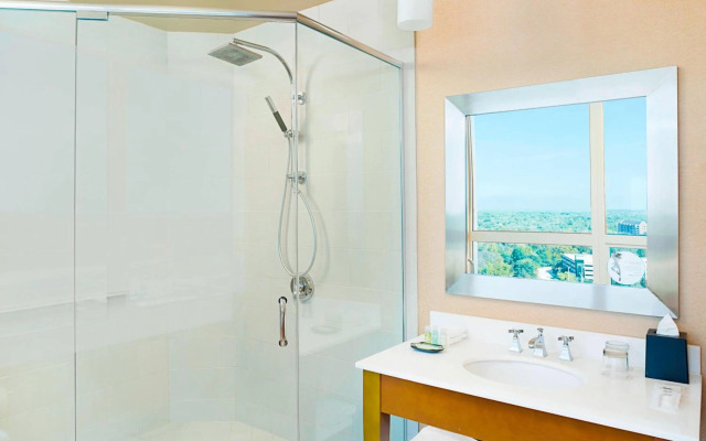 The Westin Chicago North Shore