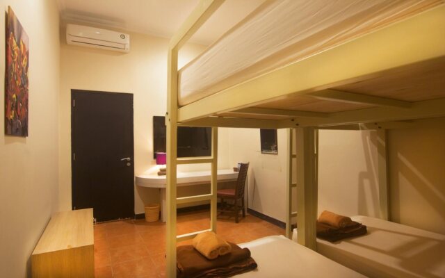 Savita Garden Inn