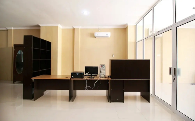 Airy Eco Solo Baru Diponegoro A8