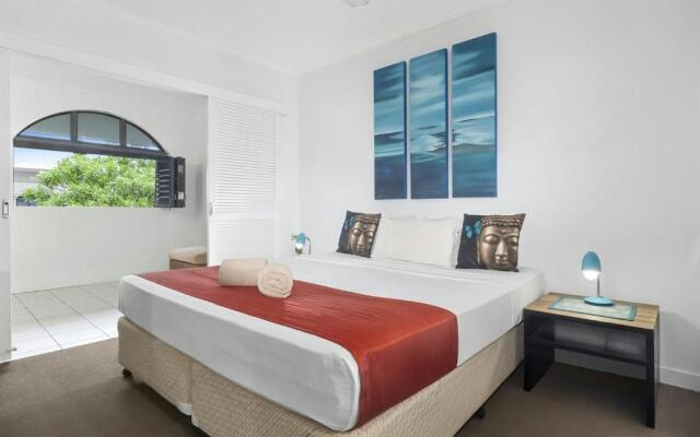Palm Cove Get a Way
