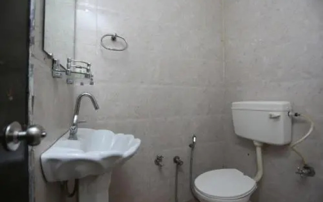Mangalam Palace By OYO Rooms