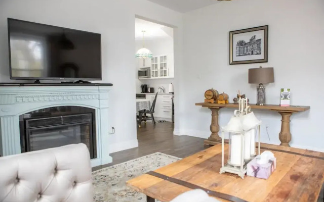 Modern Apt Neardowntown Ideal for Long Stays - U2