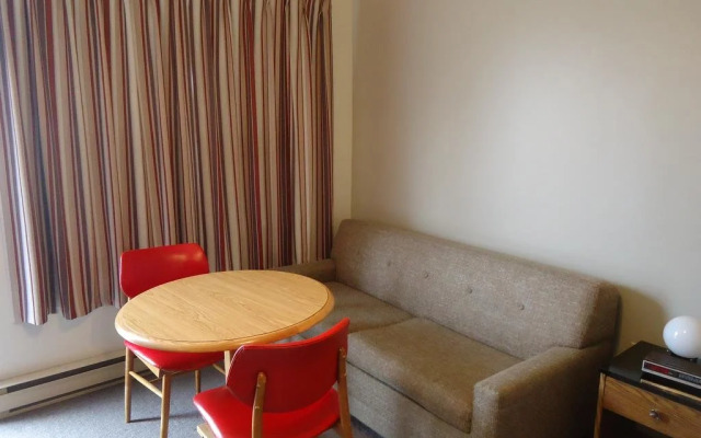 Hotel Motel Le Pharillon