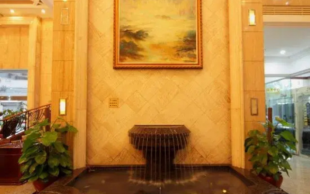 Century Star Hotel