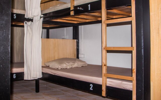 Bunks Hostel
