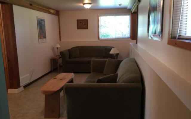 Wild Edge Lodge