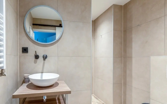 Comfortable and Modern Furnished 4-person Apartment
