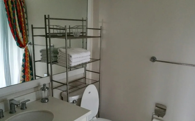 Fern Court Apartment With Oceanic View