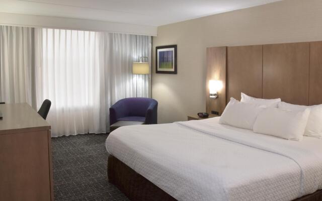 Crowne Plaza Cleveland Airport by IHG