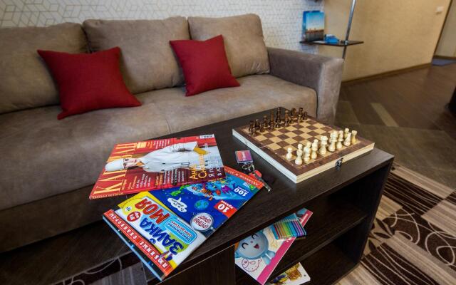 9 nights on Shaposhnikov Street 2