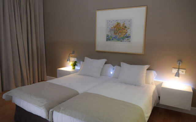 Alcazar Hotel