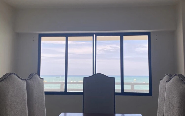 Ocean Front 7th Floor Apartment