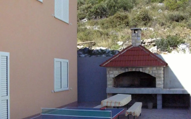 Apartments with a parking space Seget Vranjica, Trogir - 8507