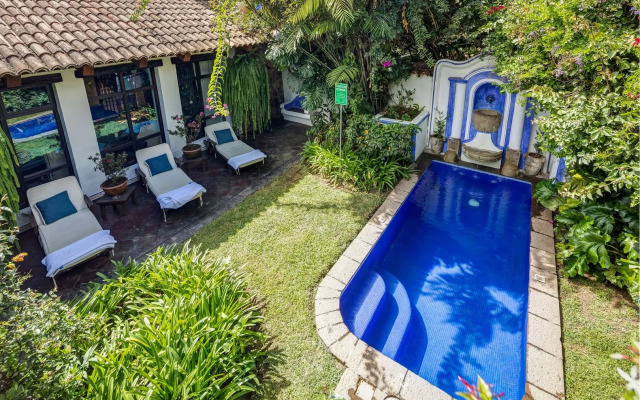 Casa Encantada by Porta Hotels