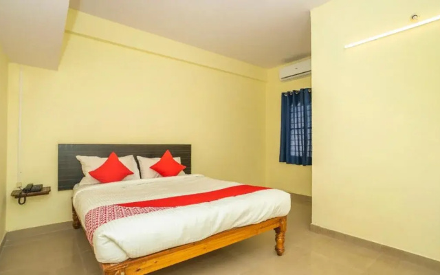 Shree Comforts By OYO Rooms