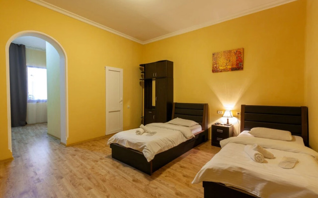 Hotel Nine