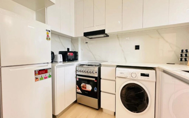 OYO 1287 Home Fully Furnished 1Bed At JVC