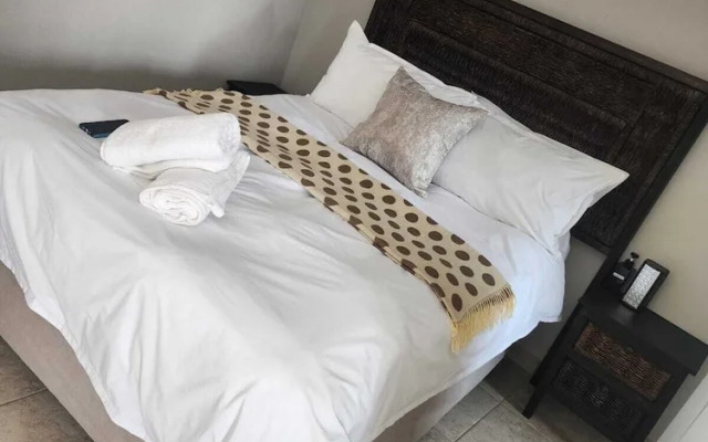 Room-khutsong Apartmentss