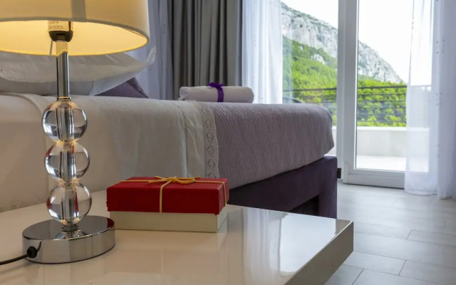 Villa Romance